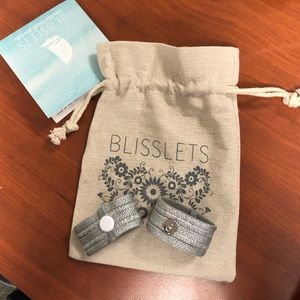 Nausea relief jewelry